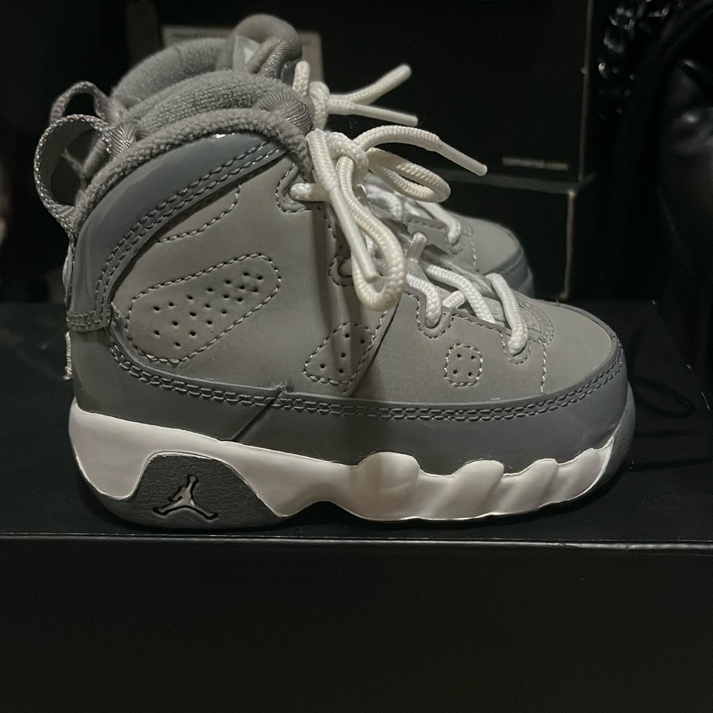 Retro Jordan 9s
